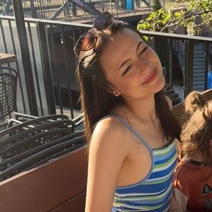 Meet your Posher, Gena